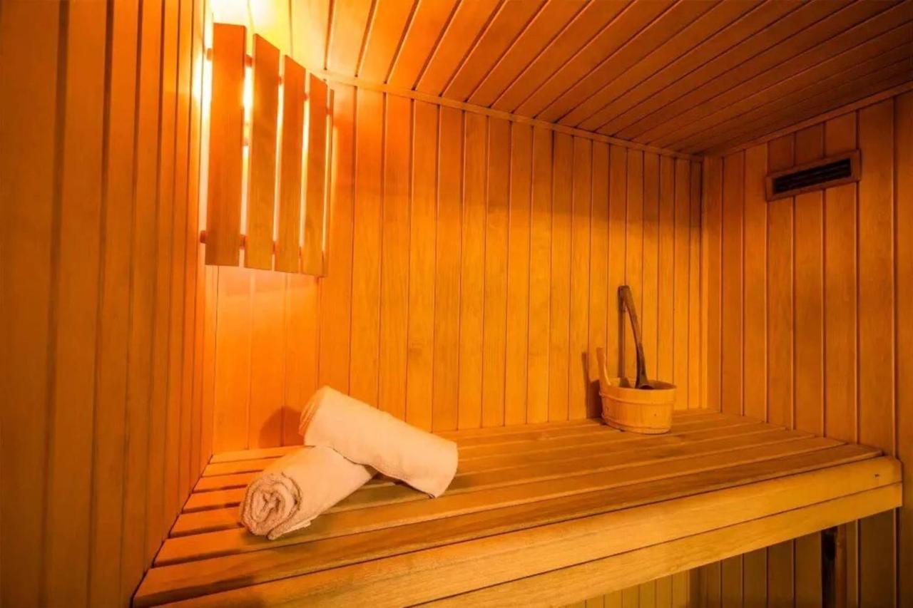 Chalet Moeki Acces Piscine Sauna Les Déserts Extérieur photo